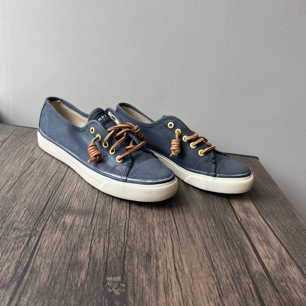 Sperry crest vibe sneaker navy blue